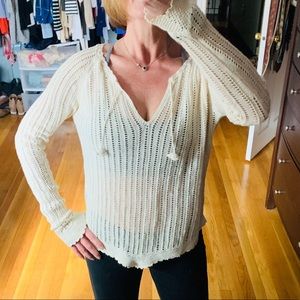 Cute crochet looking gap sweater